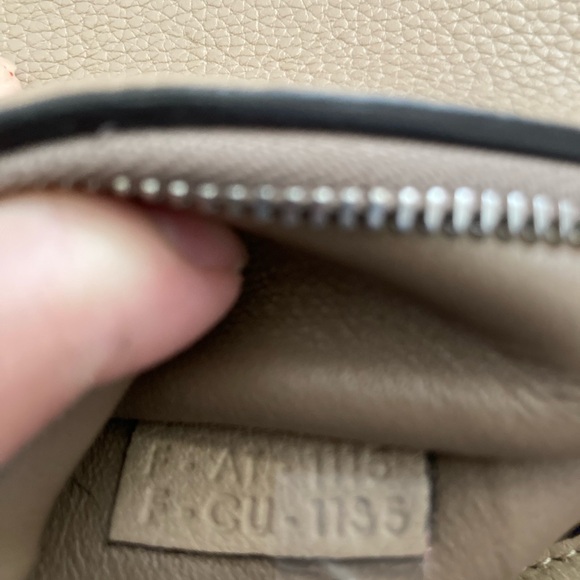 Celine Trapeze Handbag - Picture 6 of 11